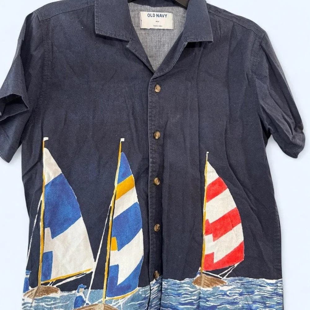 Old navy kids boys shirt M 8